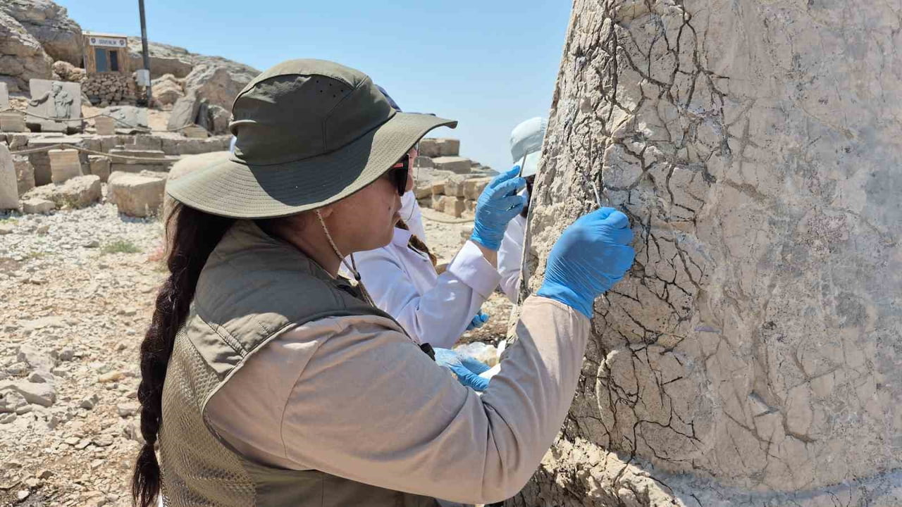 ADIYAMAN'DA UNESCO DÜNYA KÜLTÜR MİRASI LİSTESİ'NDE BULUNAN NEMRUT DAĞI'NDAKİ TARİHİ HEYKELLER...