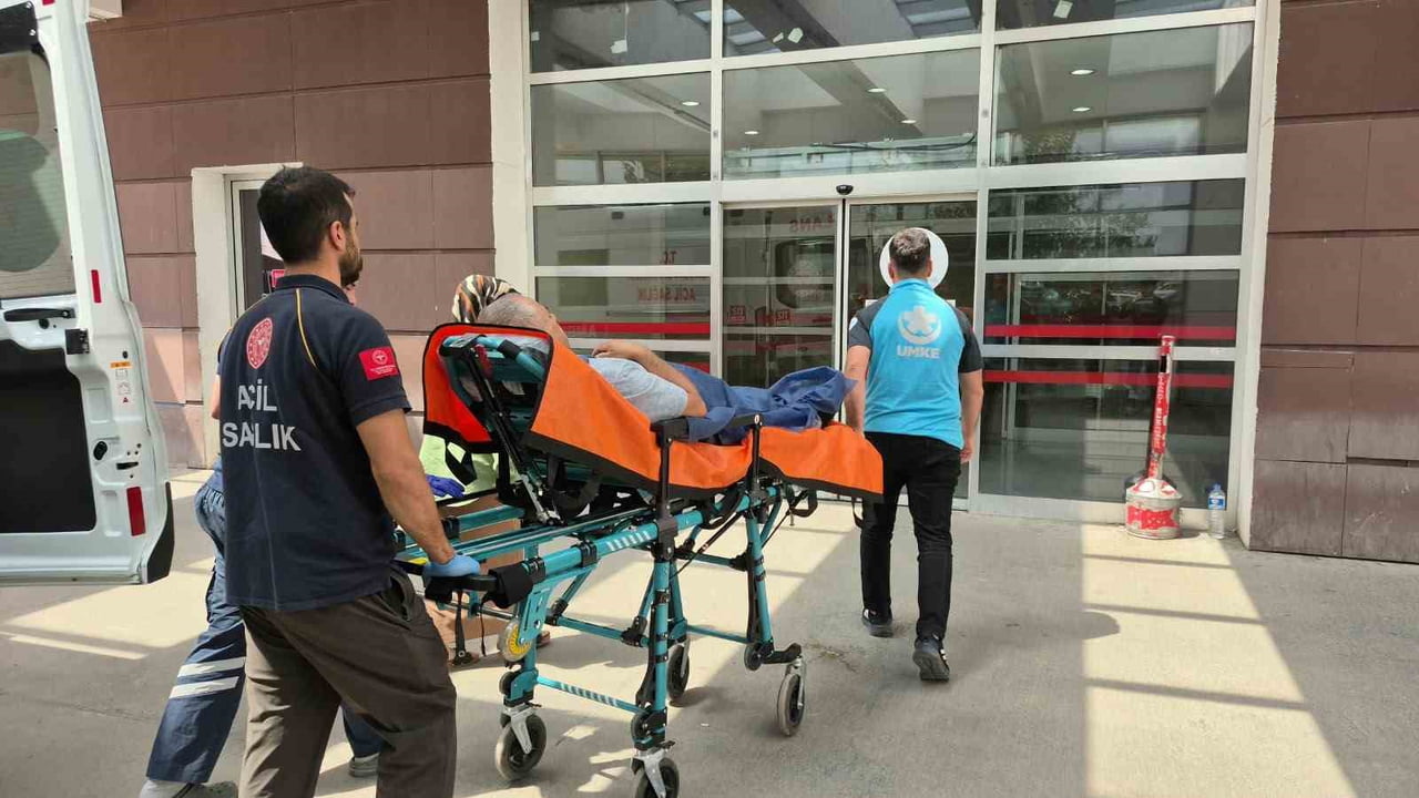 ADIYAMAN’DA YOL VERME NEDENİYLE ÇIKAN BIÇAKLI KAVGADA 1 KİŞİ YARALANDI.