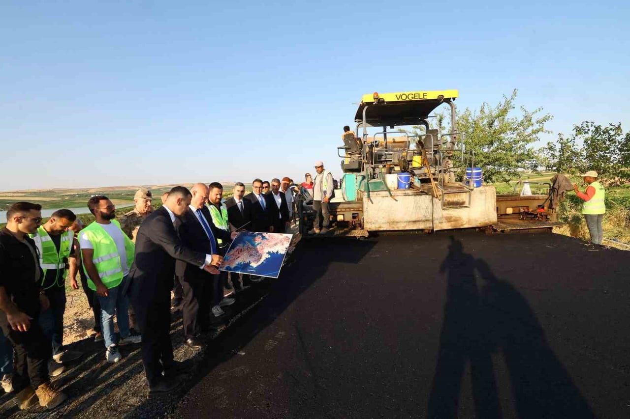 ADIYAMAN VALİSİ ABDULLAH KÜÇÜK, SAMSAT İLÇESİNDE KAMU YATIRIMLARI İLE DEVAM EDEN HİZMETLERİ...