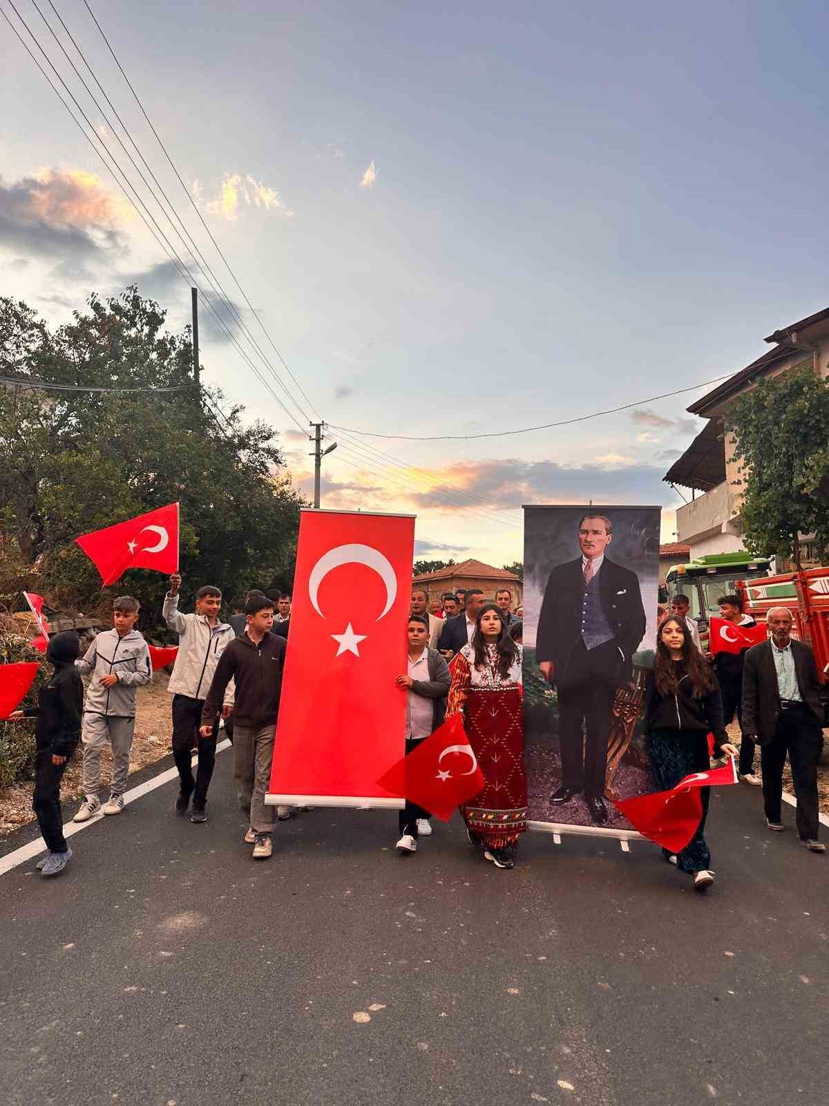 AFYONKARAHİSAR’IN ŞUHUT İLÇESİNE BAĞLI KAYABELEN KÖYÜNDE, BÜYÜK TAARRUZ’UN 104. YIL DÖNÜMÜ...