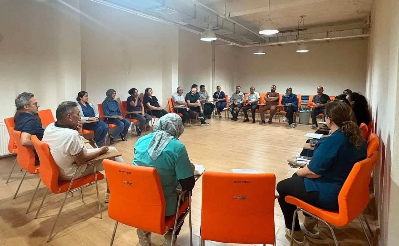 AFYONKARAHİSAR  ŞUHUT DEVLET HASTANESİ’NDE ÇALIŞANLARIN MOTİVASYONUNU ARTIRMAK VE ÇALIŞMA...