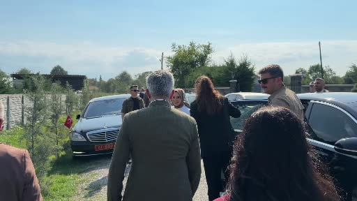 Aile Bakanı Düzce’de yaban mersini topladı
