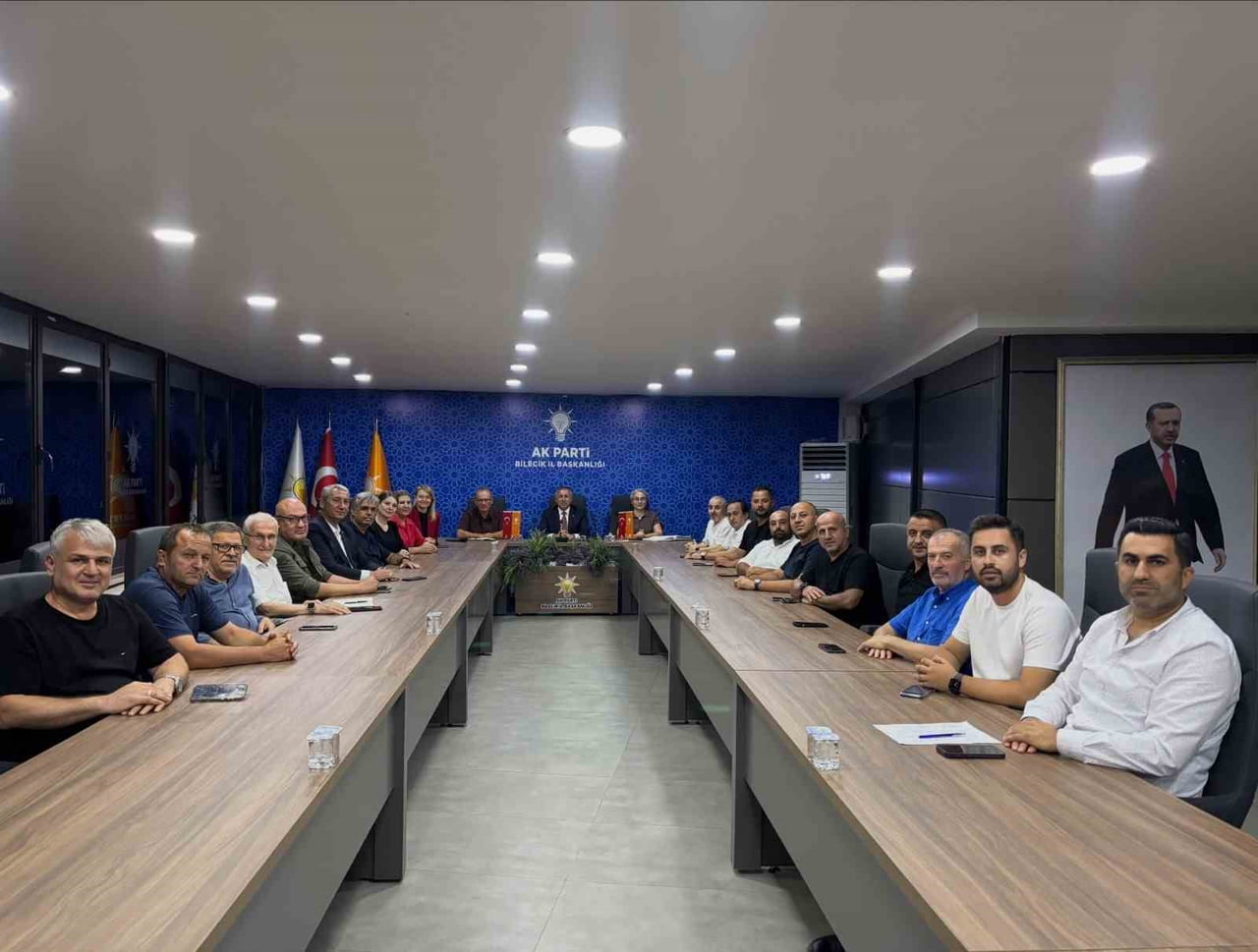 AK PARTİ’DE YOL HARİTASI BELİRLENDİ