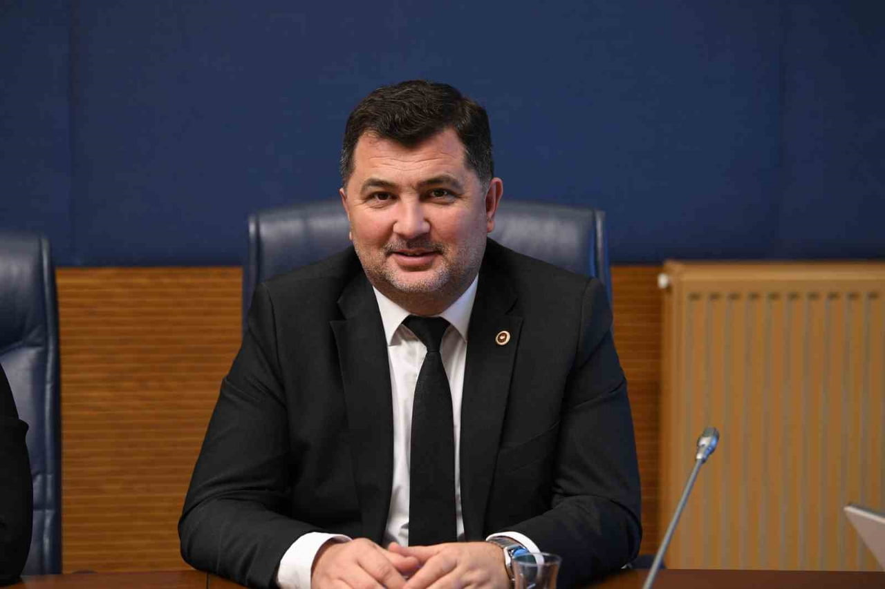 AK PARTİ DÜZCE MİLLETVEKİLİ ERCAN ÖZTÜRK, SAĞLIK BAKANLIĞI TARAFINDAN DÜZCE’YE TAHSİS EDİLEN YENİ...