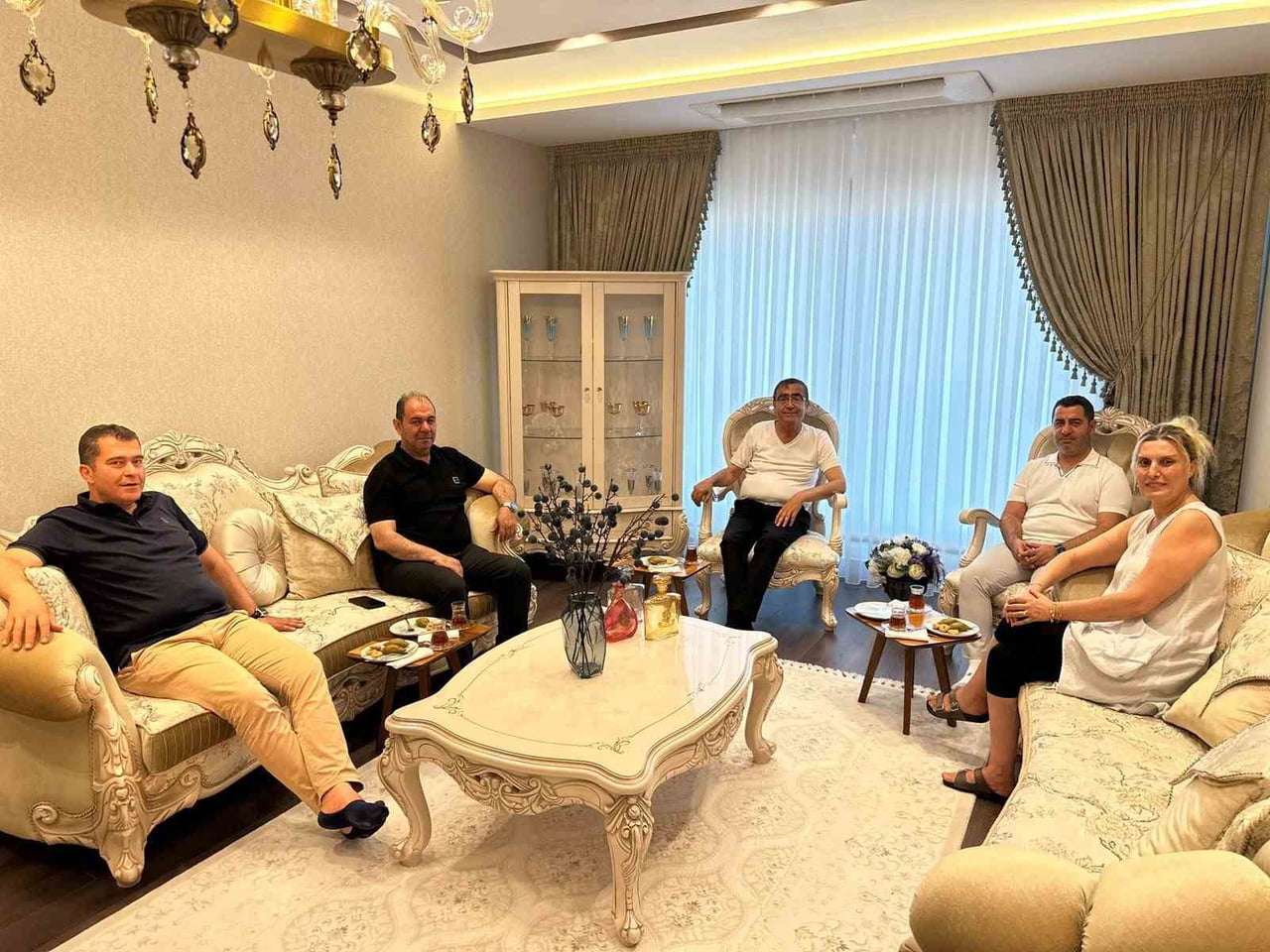AK PARTİ GAZİANTEP MİLLETVEKİLİ BÜNYAMİN BOZGEYİK, GEÇİRDİĞİ RAHATSIZLIK SONRASI UZUN SÜREDİR...