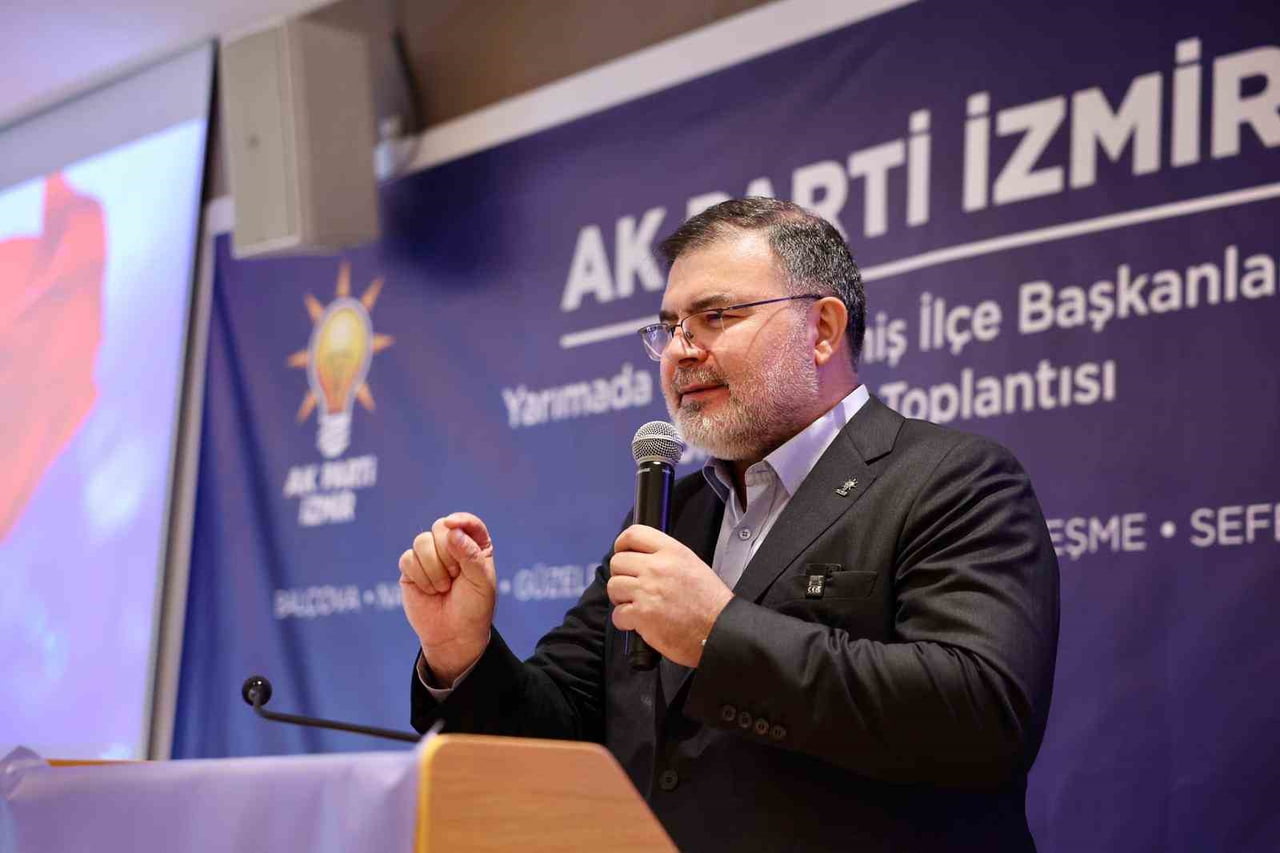 AK PARTİ İZMİR İL BAŞKANI BİLAL SAYGILI, İZMİR’DE KÜLTÜR VE SANAT ALANINDA HAYATA GEÇİRİLEN...