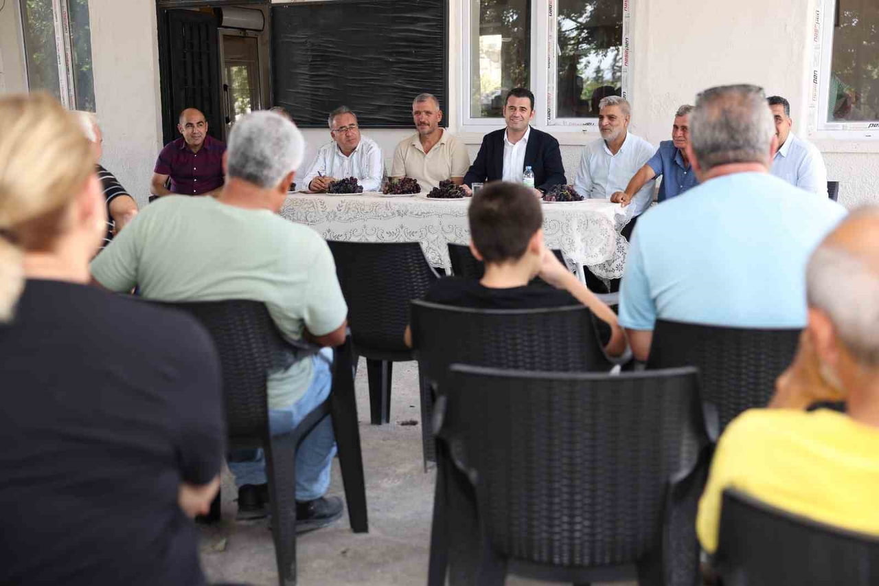 AKDENİZ KAYMAKAMI VE BELEDİYE BAŞKAN VEKİLİ MURAT BEŞİKCİ, TOROSLAR MAHALLESİ TEKKE MEVKİİNİ...