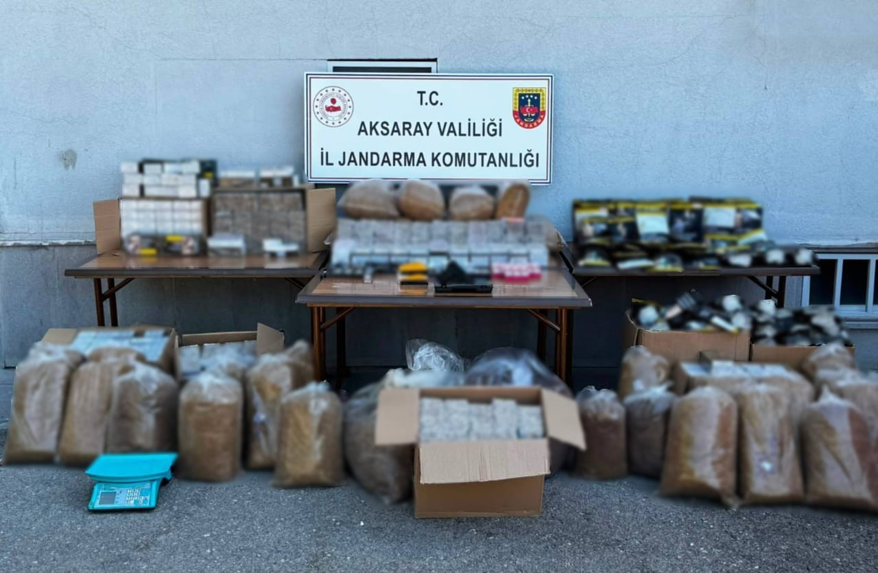 AKSARAY’DA BİR OTOMOBİL VE İKAMETE OPERASYON DÜZENLEYEN JANDARMA, PİYASA DEĞERİ 750 BİN LİRA OLAN...