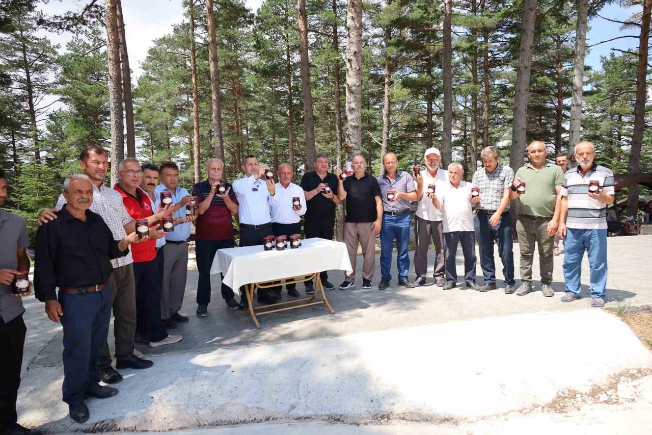 ALAÇAM HÜSEYİNDEDE MESİRE ALANI’NDA DÜZENLENEN ETKİNLİKTE, ALAÇAM İLÇE TARIM VE ORMAN MÜDÜRLÜĞÜ...