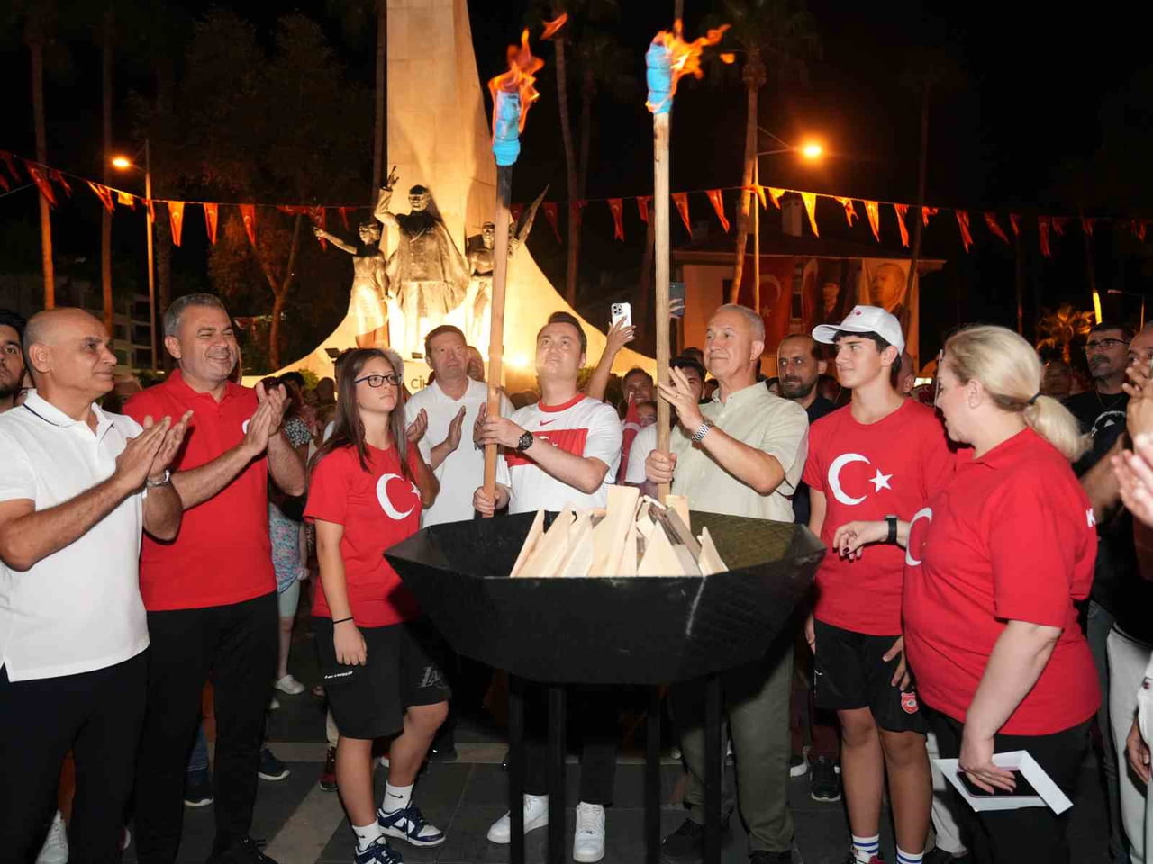 ALANYA’DA KUTLANAN 30 AĞUSTOS ZAFER BAYRAMI’NIN 104. YIL DÖNÜMÜ COŞKUSU, FENER ALAYI YÜRÜYÜŞÜ VE...