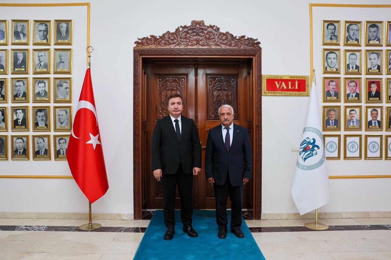 ALEVİ-BEKTAŞİ KÜLTÜR VE CEMEVİ BAŞKANLIĞI DANIŞMA KURULU ÜYELİĞİNE SEÇİLEN ERZİNCANLI KANAAT...