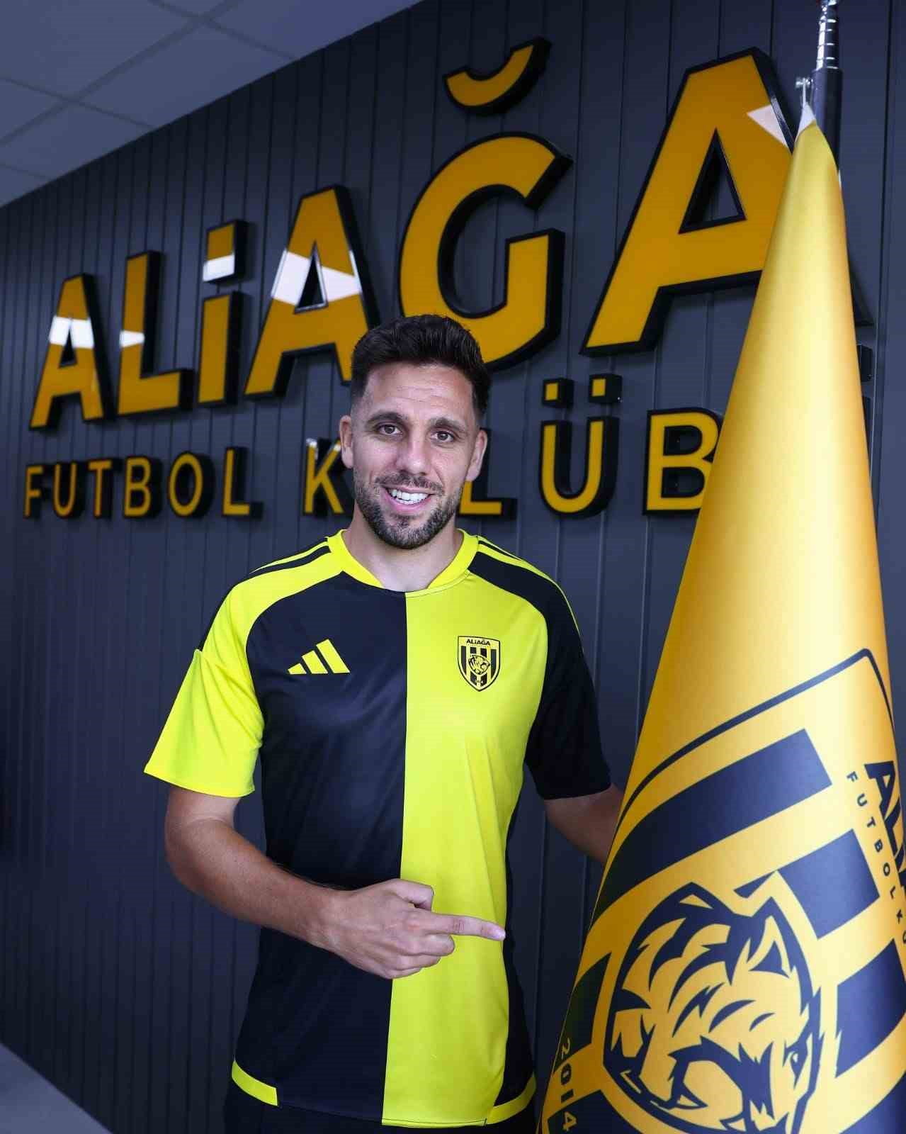 ALİAĞA FK, AHMET ARSLAN’I KADROSUNA KATTI