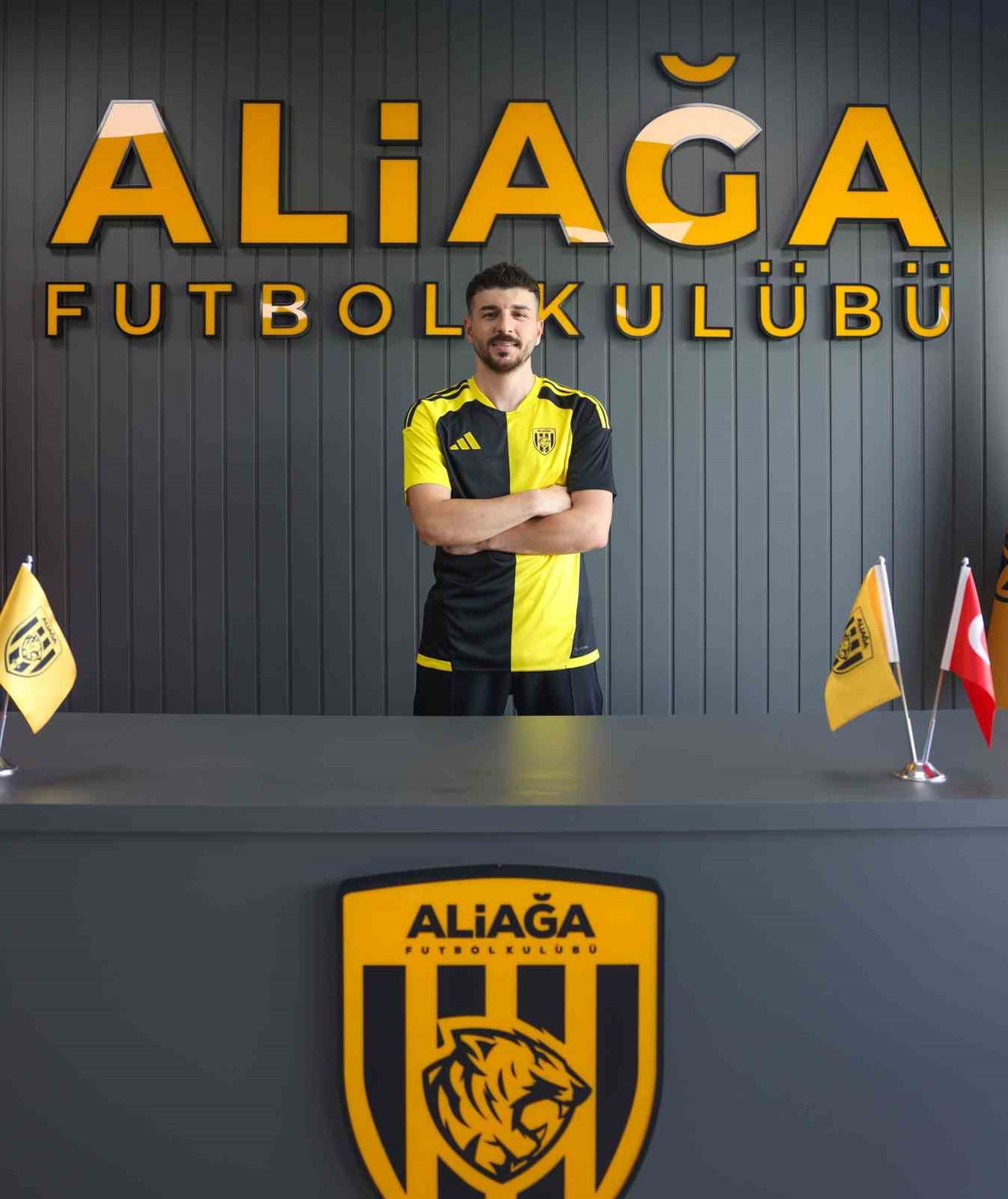 ALİAĞA FK, ALTAR HAN’I KADROSUNA KATTI