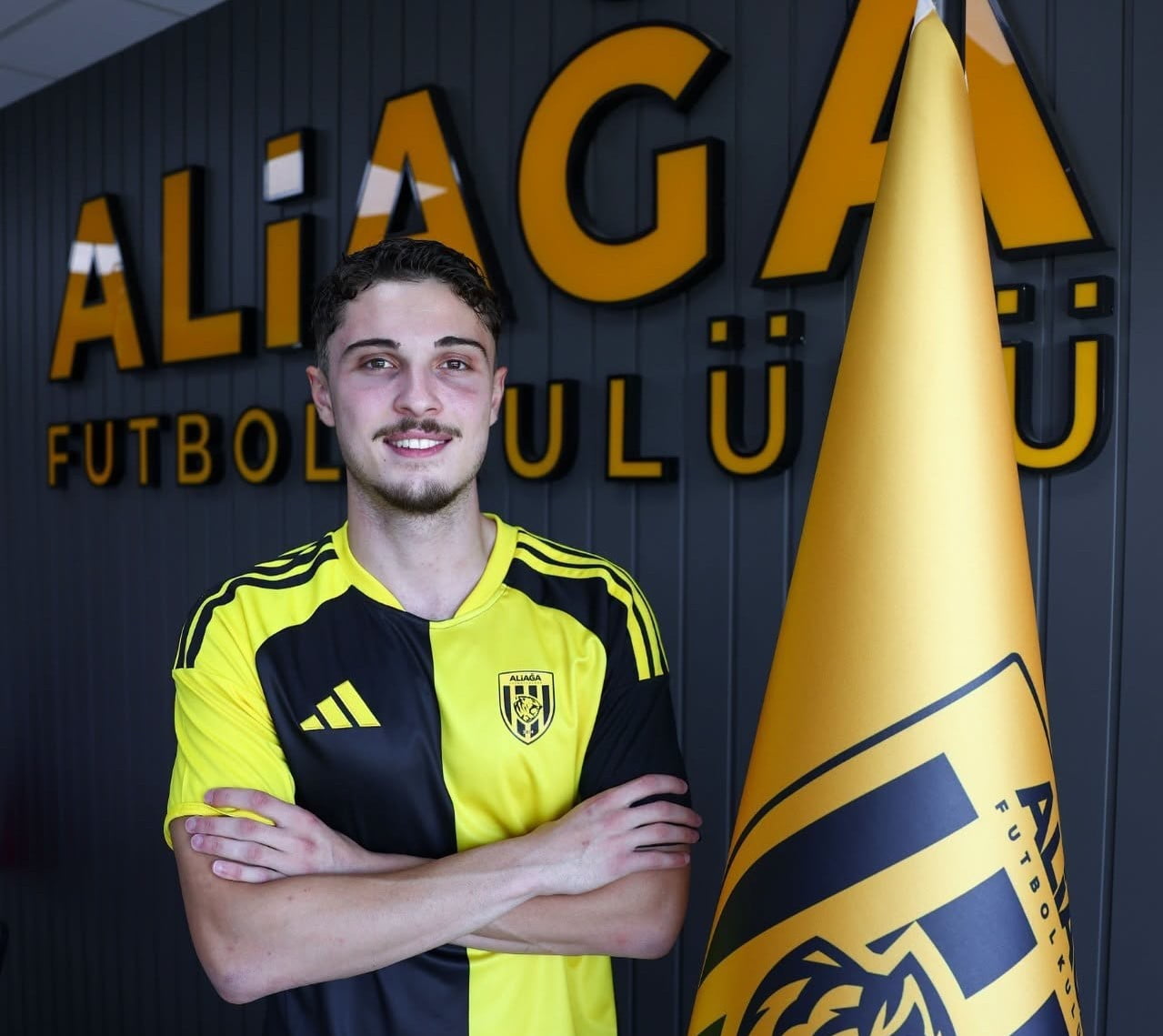 ALİAĞA FK, BUCASPOR 1928'DEN ALİ EMİR PERVANLAR’I KADROSUNA KATTI
