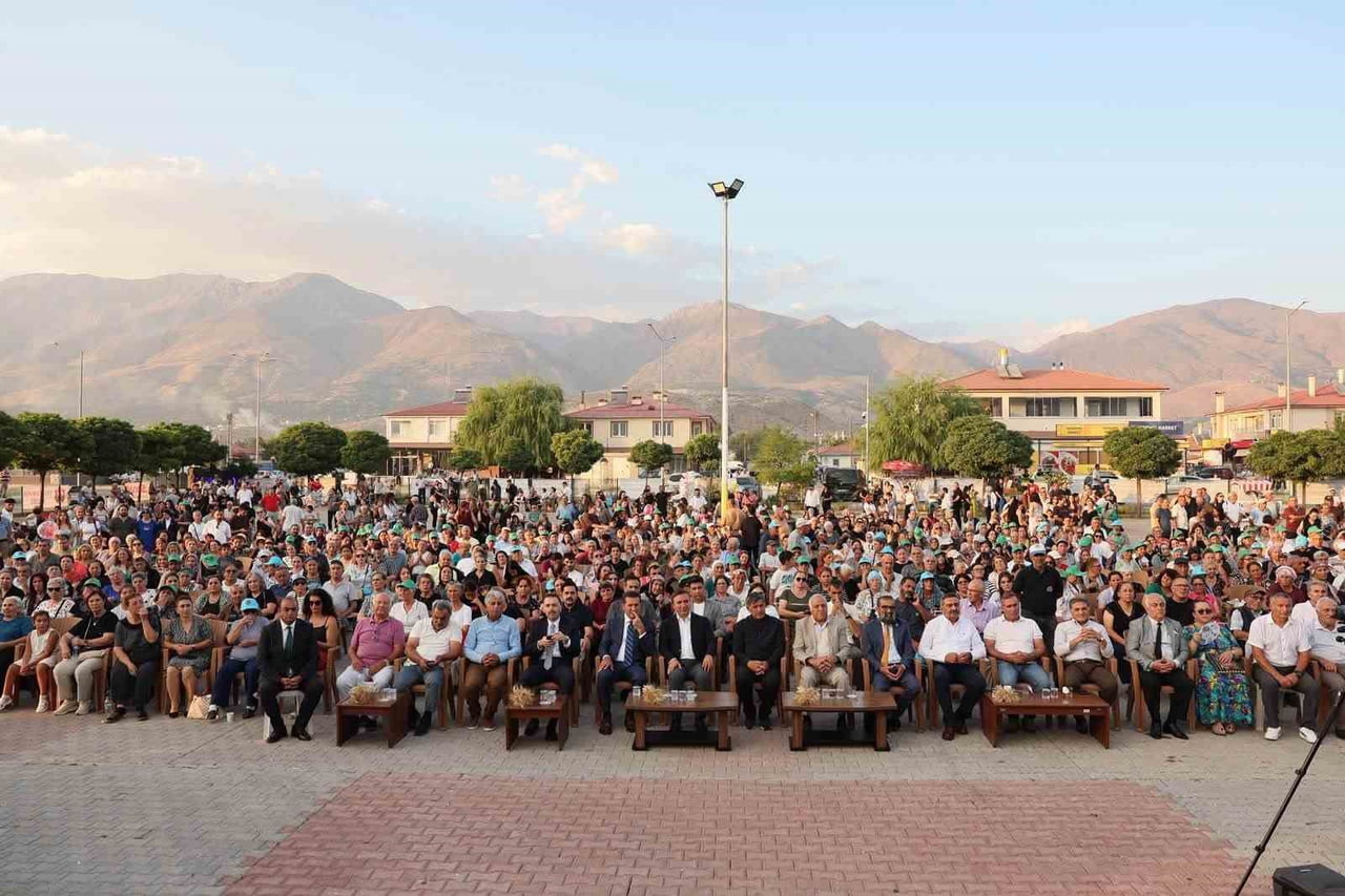 ALTINBAŞAK'TA 2. BAŞAK FESTİVALİ DÜZENLENDİ