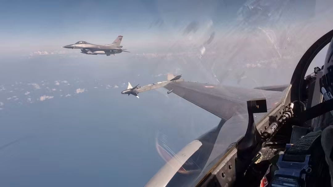 AMASYA’DAKİ MERZİFON 5’İNCİ ANA JET ÜS KOMUTANLIĞINDAN KALKAN F-16 SAVAŞ UÇAKLARI KARADENİZ’İN...