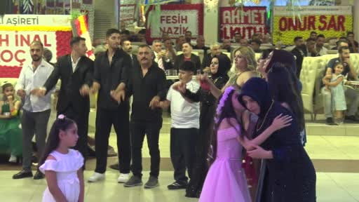 Ankara'da aşiretin sünnet düğününde milyonlar havada uçuştu