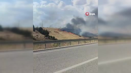 Ankara’da yangına ekipler müdahale ediyor