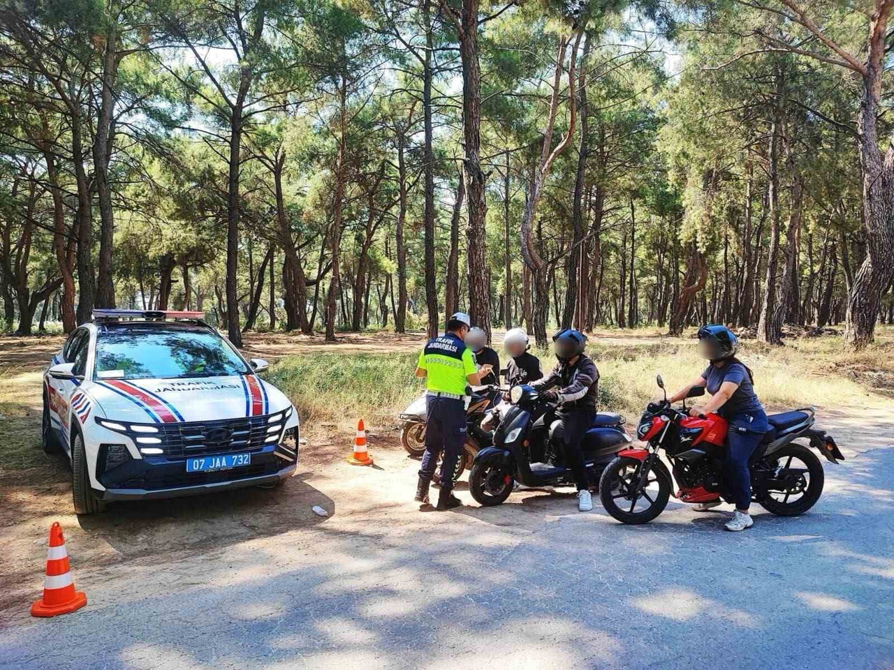 ANTALYA'DA MOTOSİKLET KAZALARININ ÖNLENMESİ VE TRAFİK GÜVENLİĞİNİN ARTIRILMASI AMACIYLA...