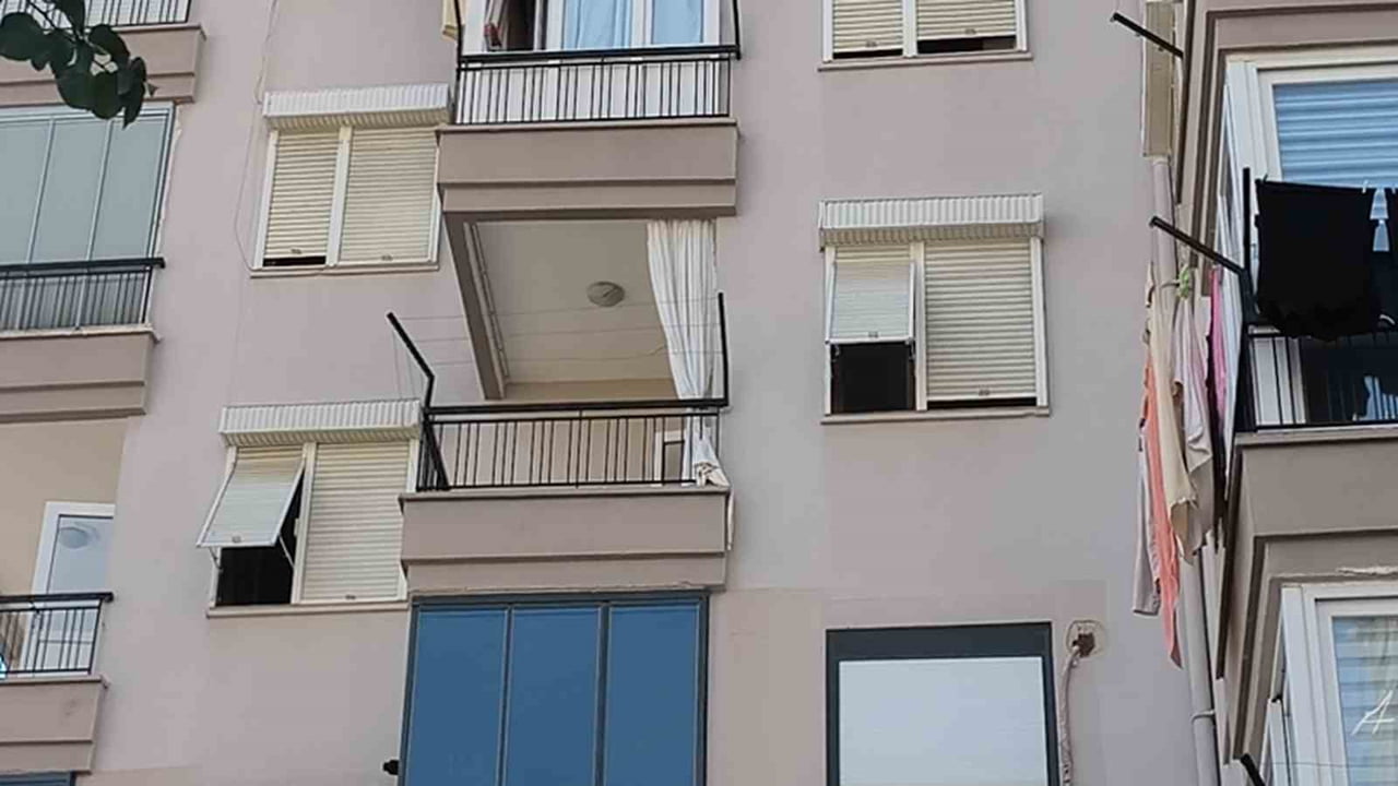 ANTALYA’DA 80’Lİ YAŞLARDA ANNE İLE 60’LI YAŞLARDAKİ KIZI AYNI EVDE ÖLÜ BULUNDU.