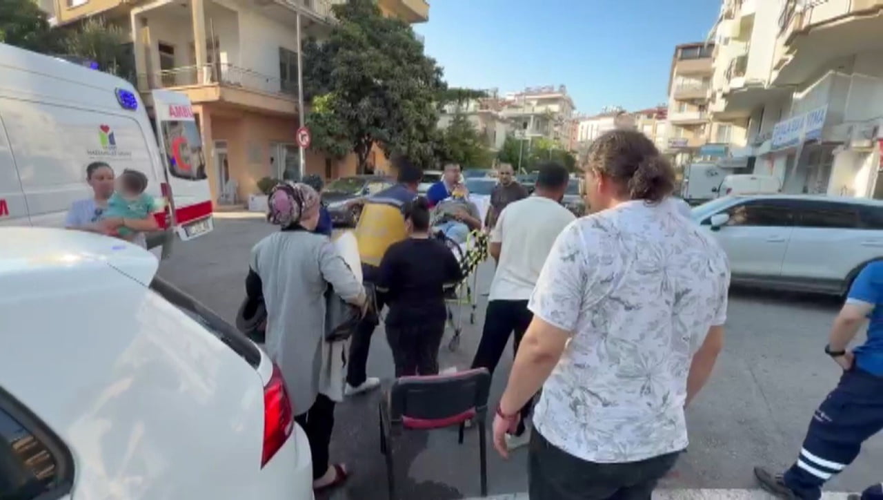 ANTALYA’NIN MANAVGAT İLÇESİNDE KAVŞAĞA GELDİĞİ SIRADA DEVRİLEN MOTORLU BİSİKLET, SÜRÜCÜSÜYLE...