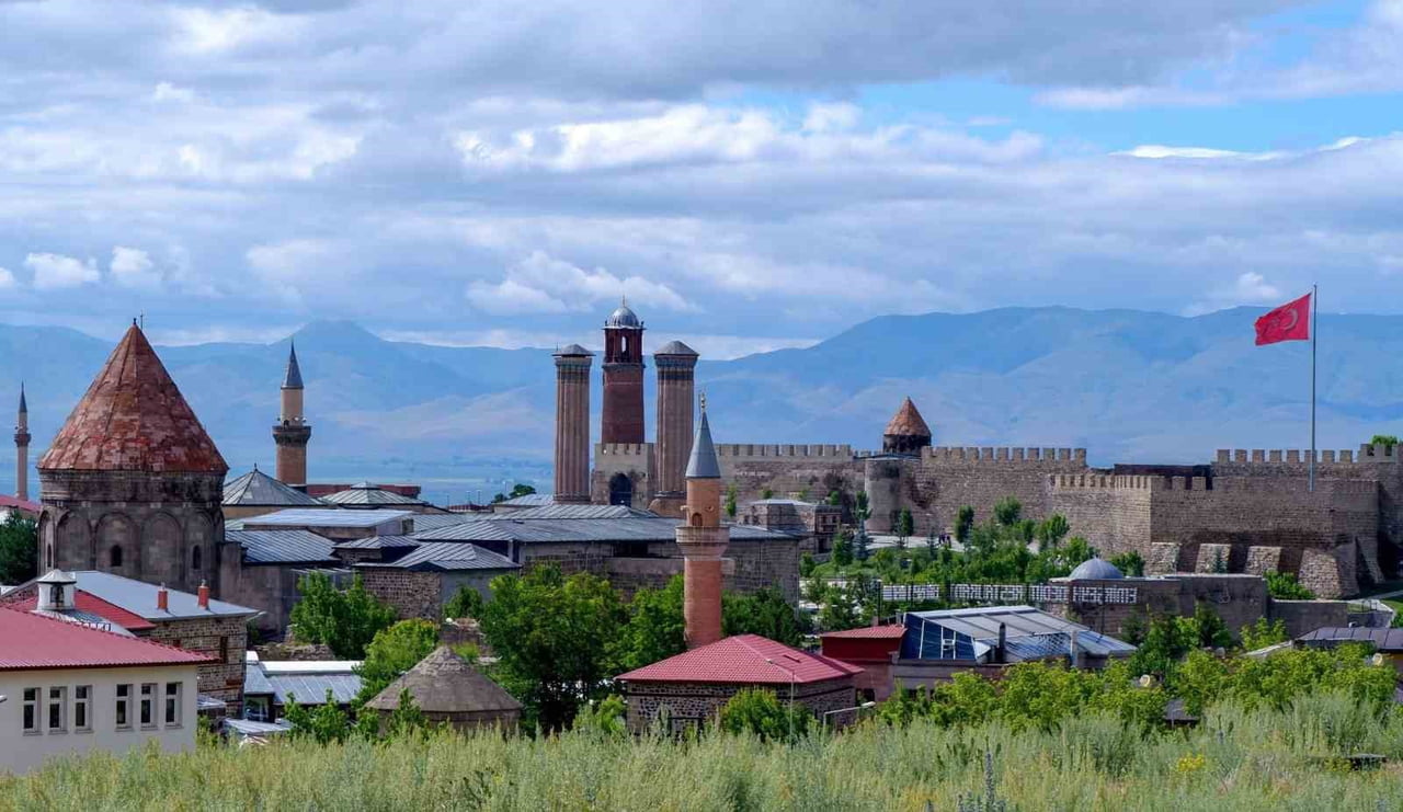 ARAŞTIRMACI TANER ÖZDEMİR'İN OSMANLI DEVLET ARŞİVLERİ'NDE ULAŞTIĞI 1855 TARİHLİ BELGE, KIRIM...