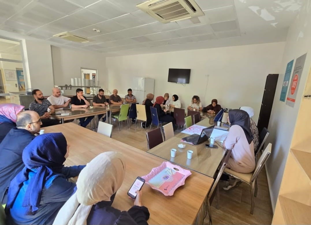 ARICAK İLÇE DEVLET HASTANESİNDE KADINA YÖNELİK ŞİDDETLE MÜCADELE EĞİTİMİ