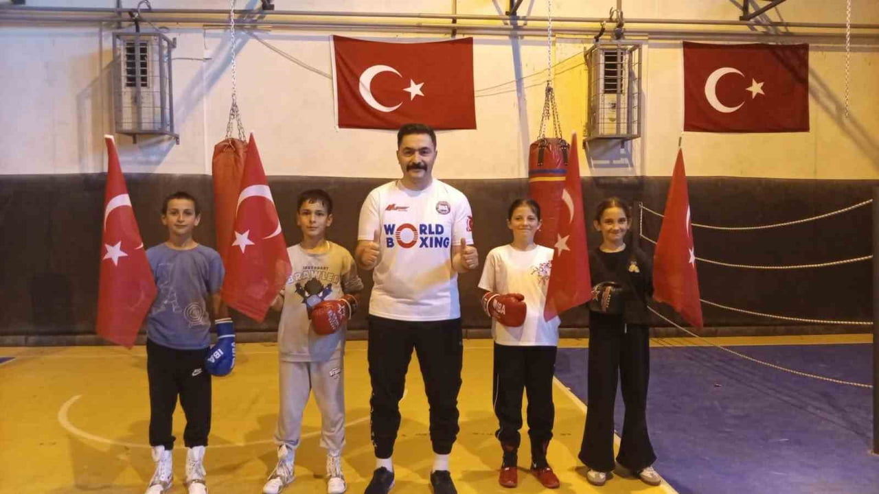 ARPALI’DAN 4 SPORCU TÜRKİYE BOKS ŞAMPİYONASI’NDA MÜCADELE EDECEK