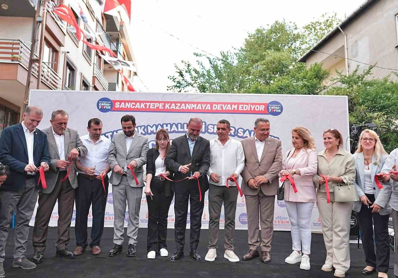 ATATÜRK MAHALLESİ SPOR SALONU, DÜZENLENEN TÖRENLE BİRLİKTE SANCAKTEPELİ VATANDAŞLARIN HİZMETİNE...
