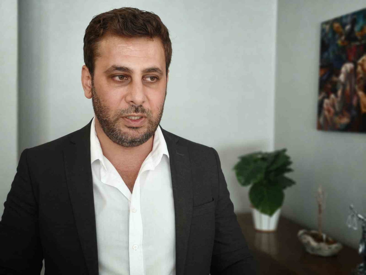 AVUKAT AHMET HAKLIGÖR, FENERBAHÇE FORMASIYLA GENÇLERBİRLİĞİ TRİBÜNÜNE GETİRİLEN ÇOCUĞA TEPKİ...