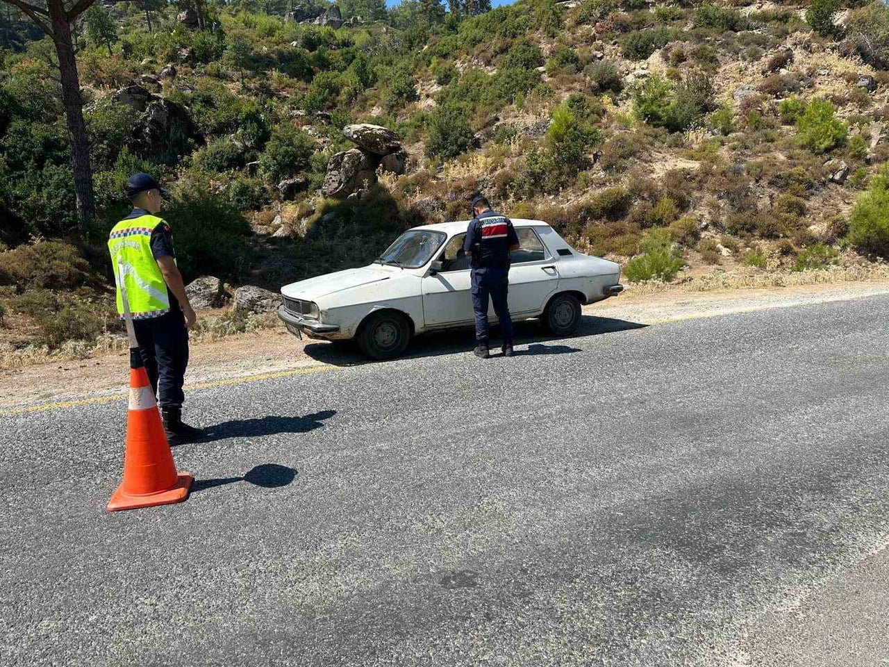AYDIN'DA JANDARMA EKİPLERİNCE YAPILAN İKİ GÜNLÜK ÇALIŞMALARDA ÇEŞİTLİ SUÇLARDAN ARANAN 28 ŞAHIS...