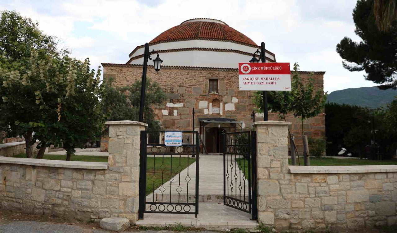 AYDIN'IN BİLİNEN EN ESKİ CAMİSİ 718 YILDIR AYAKTA