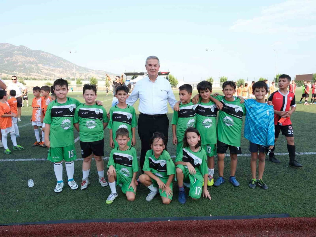 AYDIN'IN BUHARKENT İLÇESİNDE BELEDİYE TARAFINDAN DÜZENLENEN 'KENTİN ÇOCUKLARI' MİNİKLER FUTBOL...