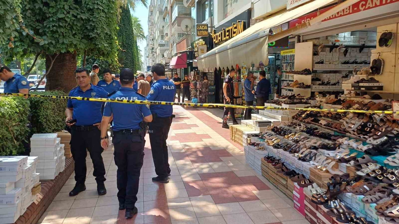 AYDIN'IN EFELER İLÇESİNDEKİ BİR İŞ YERİNDE SÖZLÜ TARTIŞMA SİLAHLI KAVGAYA DÖNÜŞÜRKEN AĞIR YARALI...