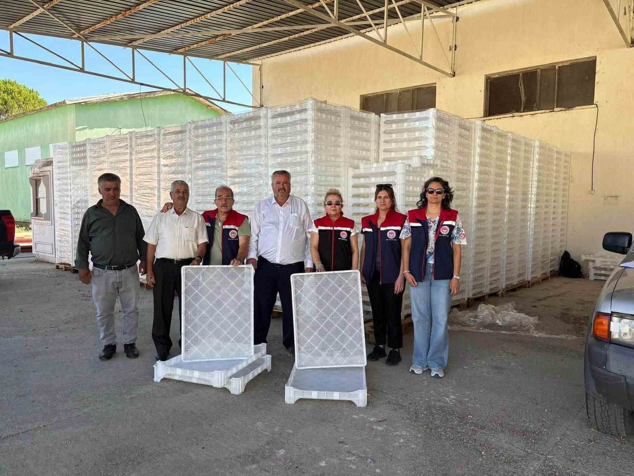 AYDIN'IN NAZİLLİ İLÇESİNDE 'AYDIN EMANETİNE SAHİP ÇIKIYOR' PROJESİ KAPSAMINDA İNCİR ÜRETİCİLERİNE...