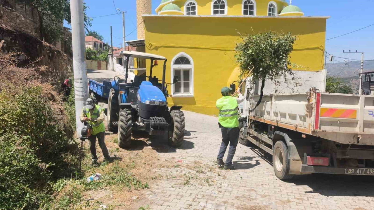 AYDIN BÜYÜKŞEHİR BELEDİYESİ, TÜM İLÇELERDE OLDUĞU GİBİ KARPUZLU’DA DA ÇALIŞMALARINI...