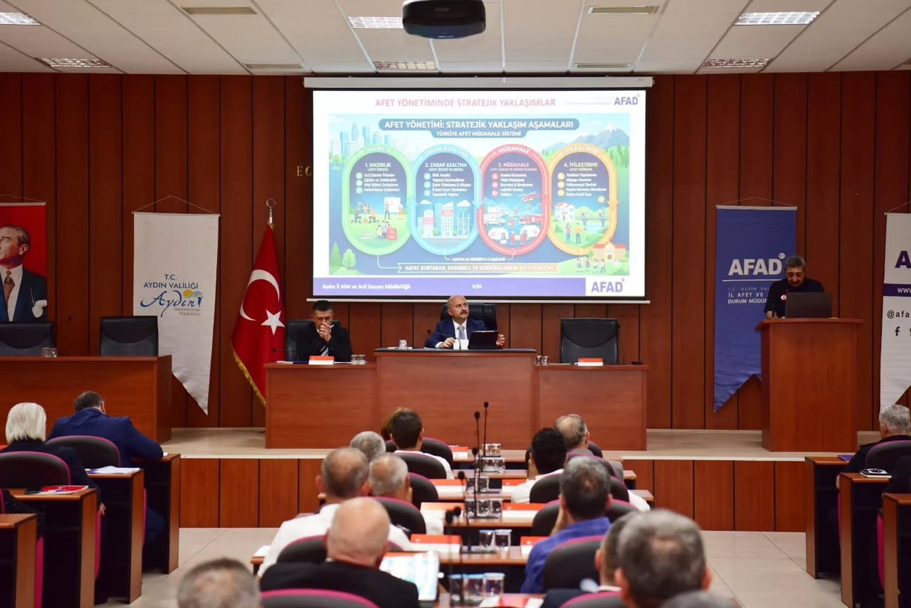 AYDIN’DA AFETLERE KARŞI TEDBİRLER GÖRÜŞÜLDÜ