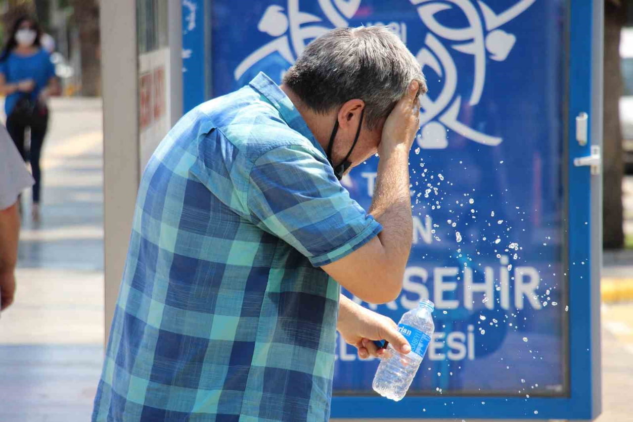 AYDIN’DA SICAK HAVA ETKİSİNİ YENİ HAFTADA DA SÜRDÜRECEK, METEOROLOJİ 2. BÖLGE MÜDÜRLÜĞÜ’NÜN...