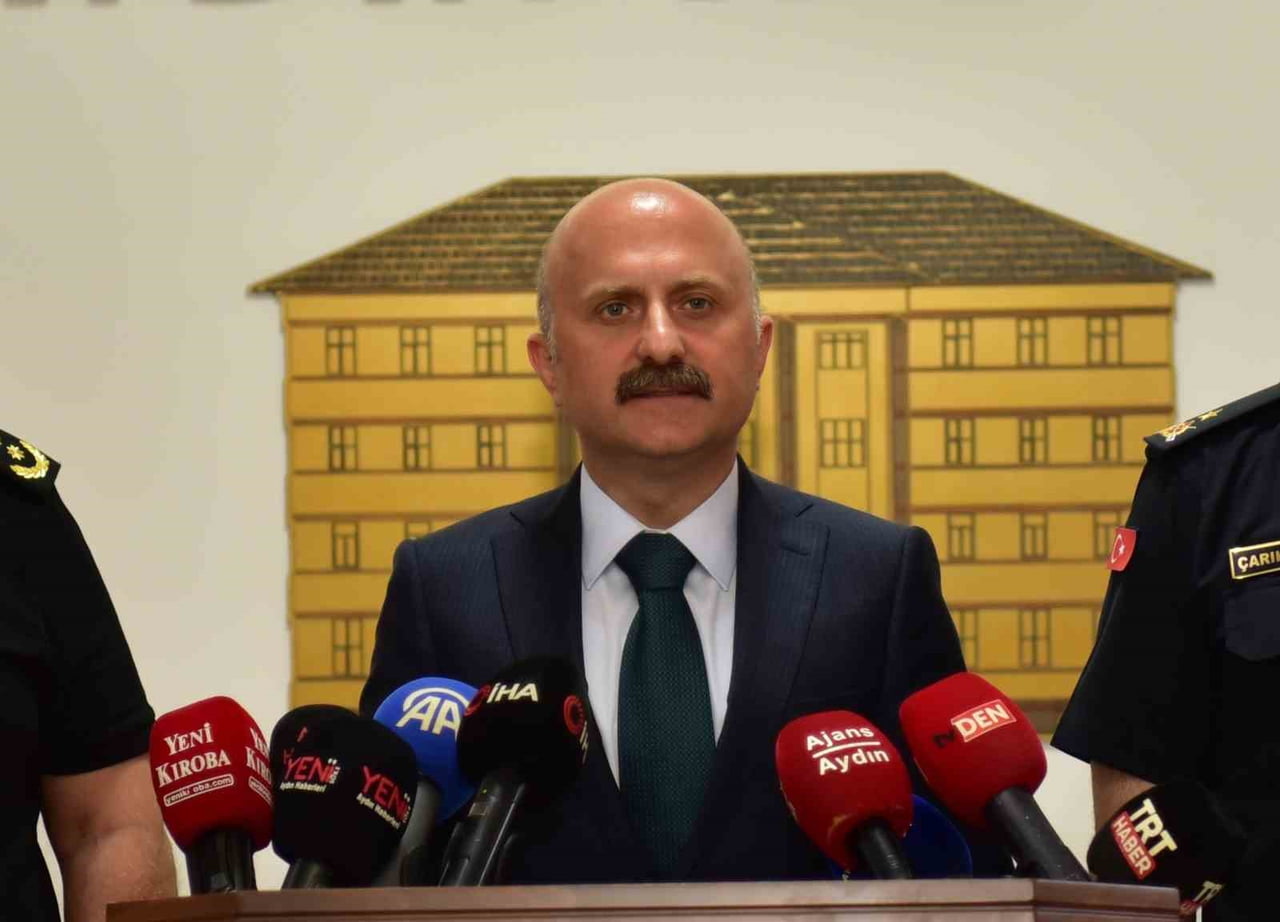 AYDIN’IN ÇİNE İLÇESİNDE 3 GÜN SÜREN ORMAN YANGININA İLİŞKİN SON DURUMU PAYLAŞAN AYDIN VALİSİ DR....