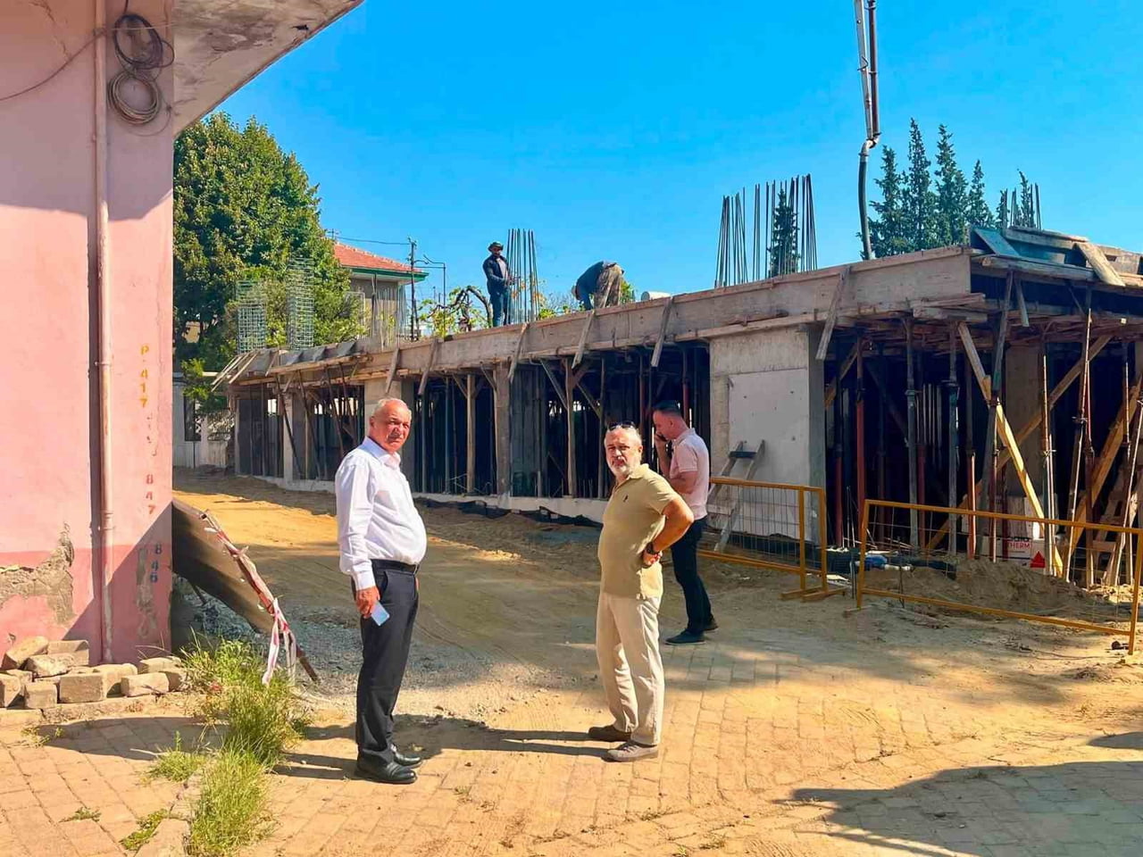 AYDIN’IN SULTANHİSAR İLÇESİNDE BELEDİYE TARAFINDAN ATÇA 154 SOKAK’TA HAYATA GEÇİRİLEN KONUT VE İŞ...