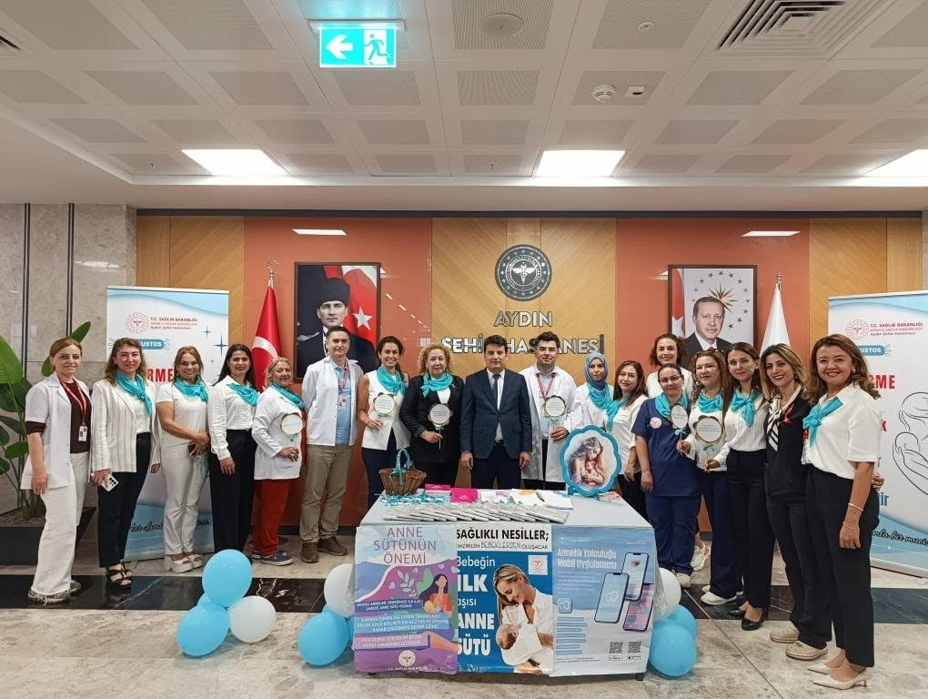 AYDIN ŞEHİR HASTANESİ'NDE DÜNYA EMZİRME HAFTASI KAPSAMINDA DÜZENLENEN ETKİNLİKTE ANNE VE ANNE...