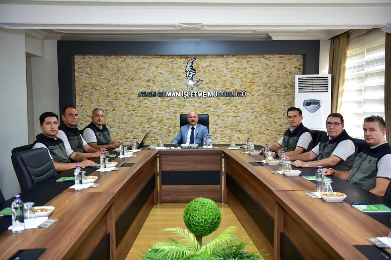 AYDIN VALİSİ DR. OSMAN VAROL BAŞKANLIĞINDA, AYDIN ORMAN İŞLETME MÜDÜRLÜĞÜNDE ÇALIŞMA TOPLANTISI...
