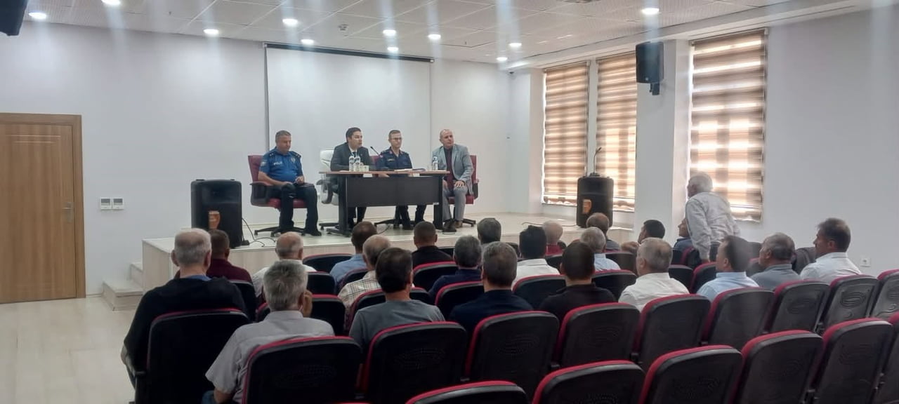 AYDINTEPE'DE MUHTARLARLA İSTİŞARE TOPLANTISI YAPILDI, PAZAR ESNAFI ZİYARET EDİLDİ