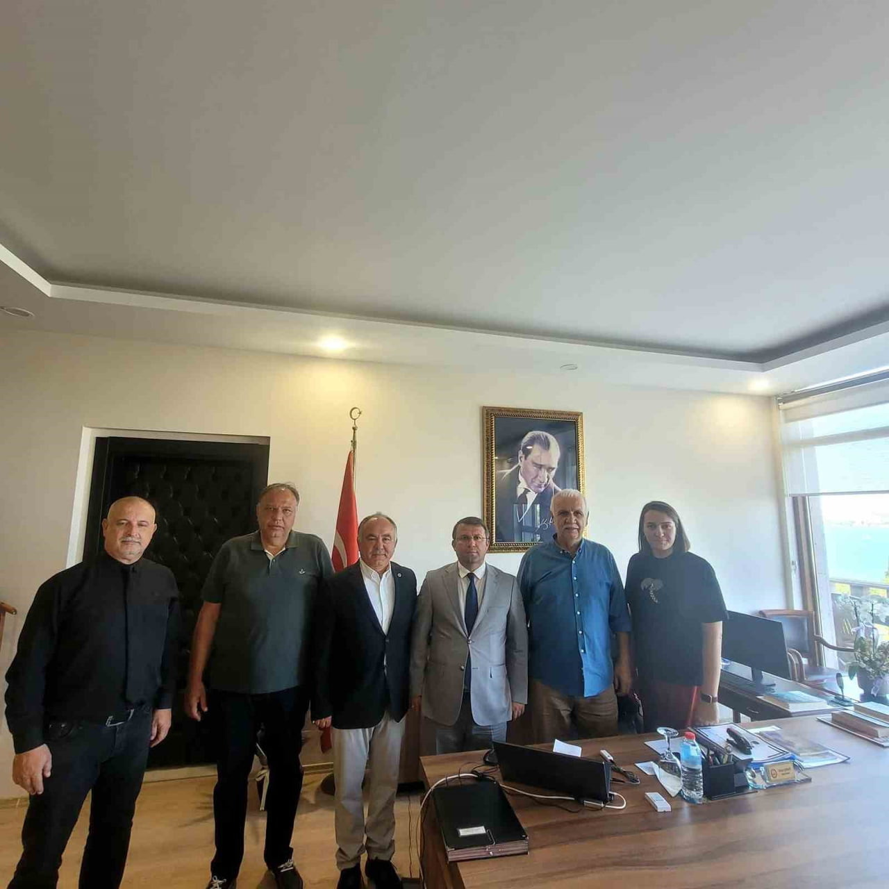 AYVALIK TİCARET ODASI (ATO) YÖNETİM KURULU BAŞKANI ALİ UÇAR VE MECLİS BAŞKANI SUAT AKIN...