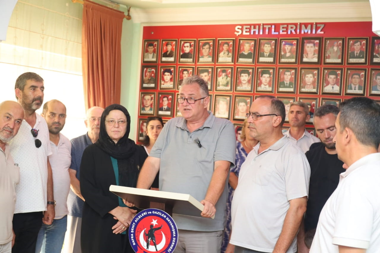 BAFRA ŞEHİT AİLELERİ VE GAZİLER DAYANIŞMA DERNEĞİ, TERÖRÜN SONA ERMESİNİ DESTEKLEDİKLERİNİ...