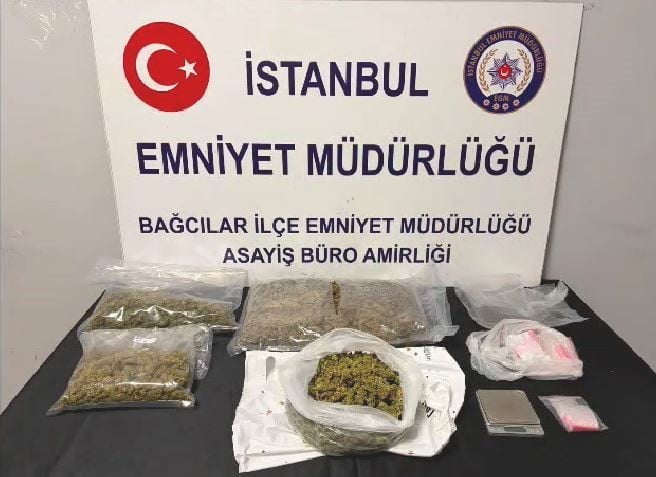BAĞCILAR’DA UYUŞTURUCU MADDE TİCARETİNDE KULLANILDIĞI BELİRLENEN BİR İŞ YERİNE DÜZENLENEN...