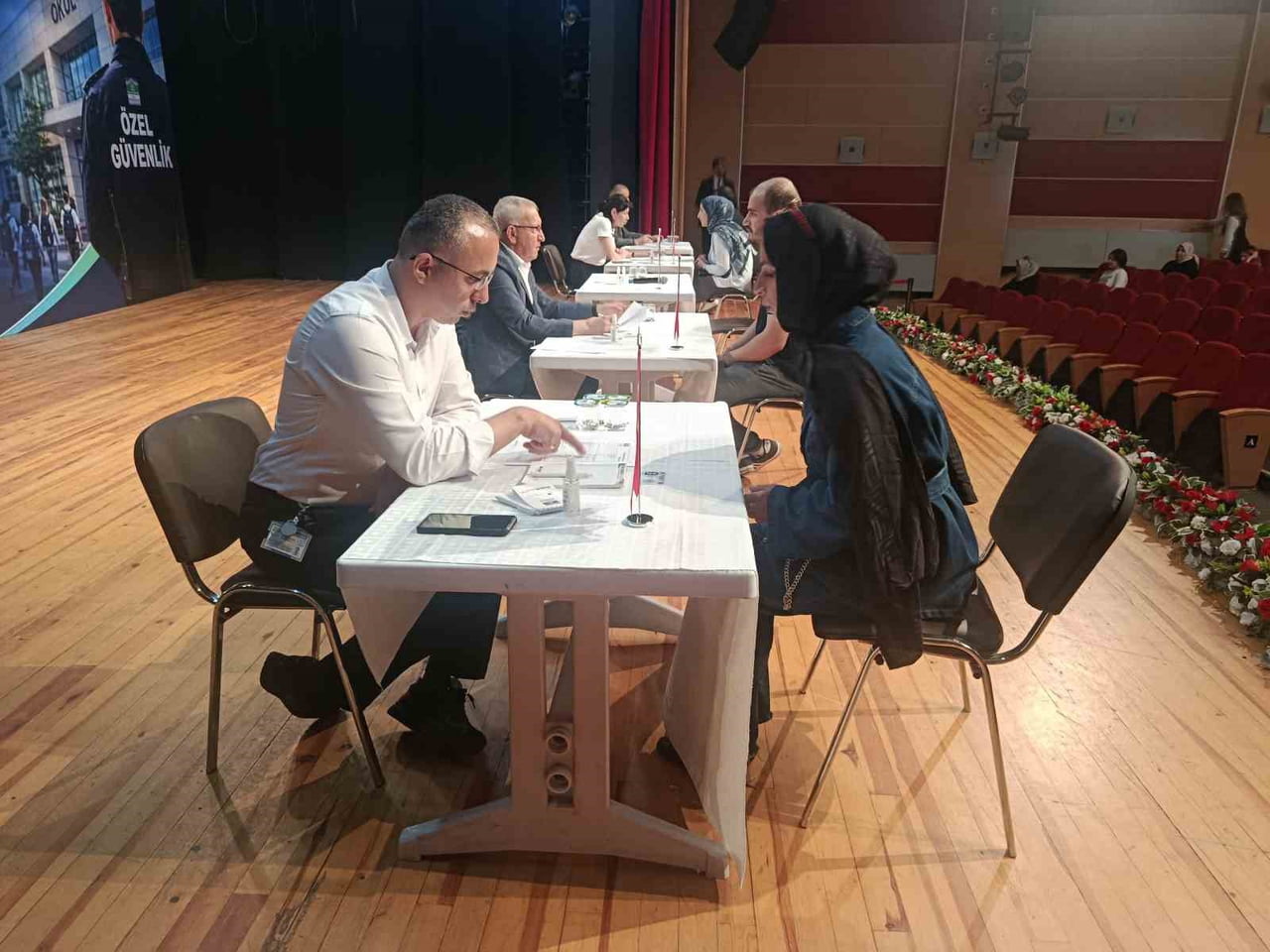 BAHÇELİEVLER BELEDİYESİ, OKULLARDAKİ GÜVENLİĞİ ARTIRMAK AMACIYLA YÜRÜTMÜŞ OLDUĞU UYGULAMA...
