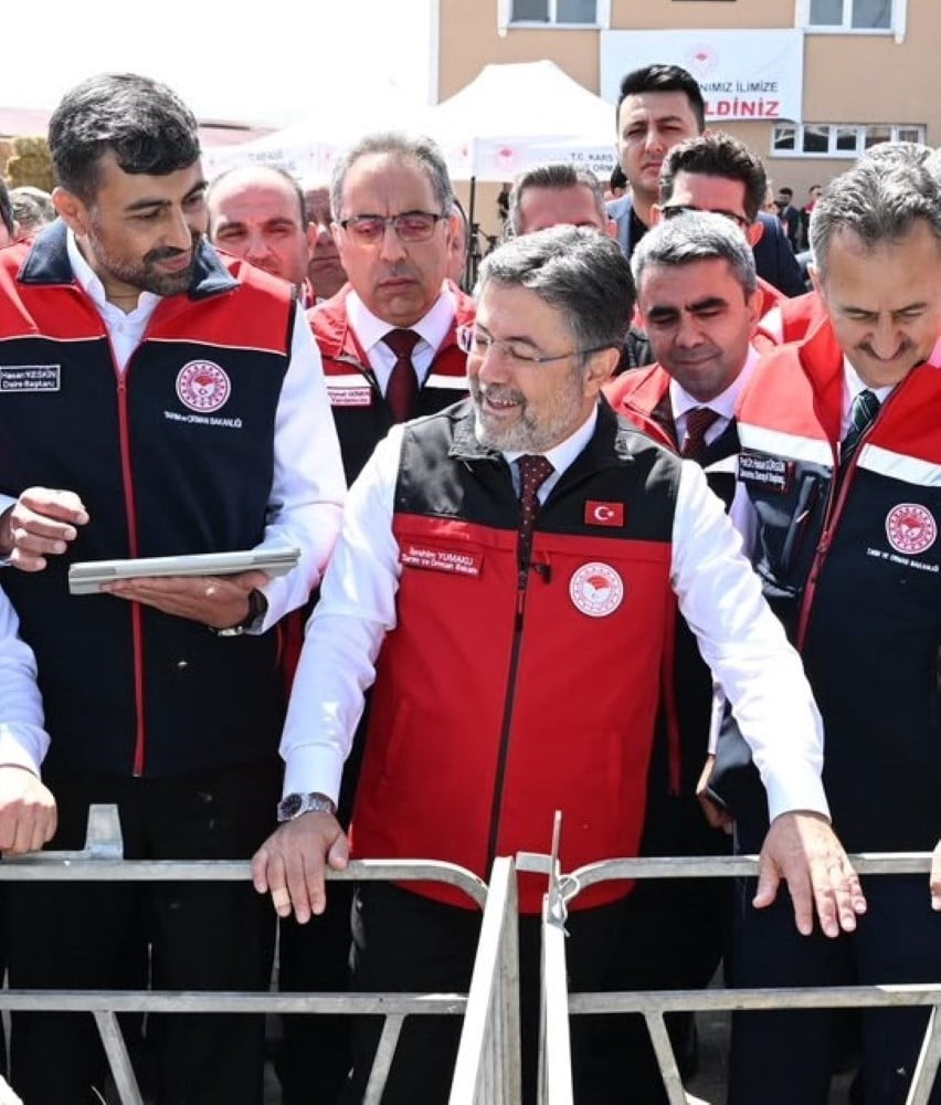 BAKAN YUMAKLI KARS’TA TARIM VE HAYVANCILIĞIN GÜCÜNÜ ANLATTI: BÜYÜKBAŞ VE KÜÇÜKBAŞ VARLIĞINDA...
