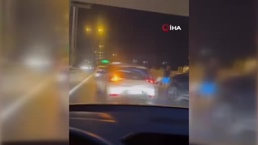 Bakırköy’de aynı yerde peş peşe iki farklı motosiklet kazası : 1’i ağır, 3 yaralı