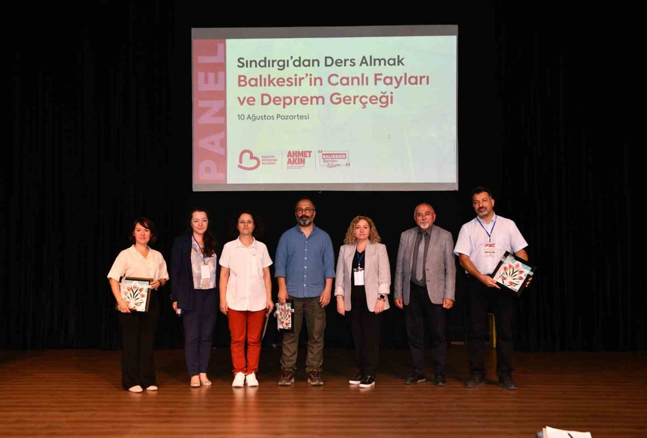 BALIKESİR BÜYÜKŞEHİR, SINDIRGI DEPREMİNDEN DERS ALIYOR